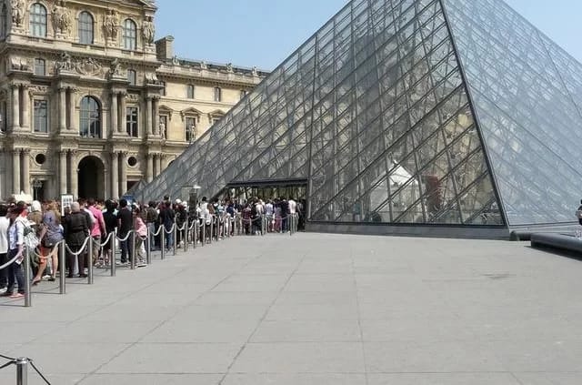 Louvre