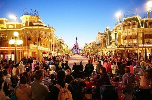 Philip Base / Unsplash Main Street USA