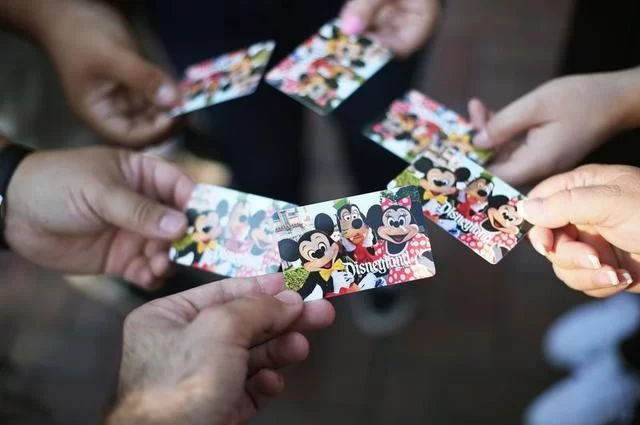 Giorgio Trovato / Unsplash Eintrittskarten für Disneyland