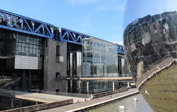 Fred Romero / Flickr / CC-BY 2.0 Die Stadt der Wissenschaft und Industrie La Villet