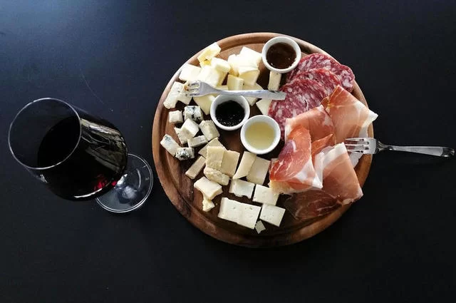 Public Domain Käse und Wein