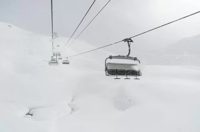 Yann Allegre / Unsplash Les Menuires, Saint Martin de Belleville