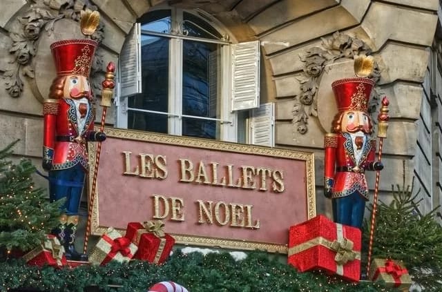 Christmas Paris