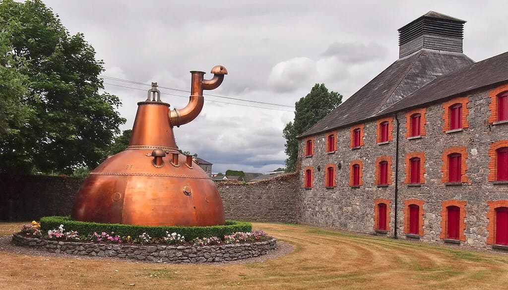 GUINNESS-LAGERHAUS UND JAMESON-BRENNEREI