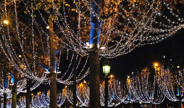 Wie man das neue Jahr in Paris feiert