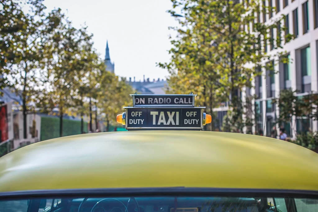 Mit dem Taxi von Stansted nach London