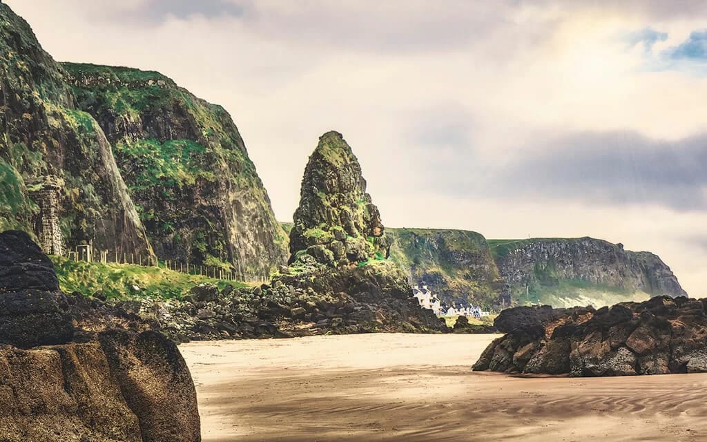 Dragonstone — Downhill Beach
