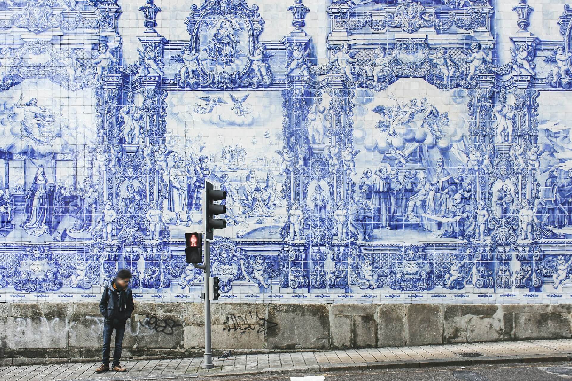 dominik-kuhn-M-RKrN7pgwo-unsplash (1)