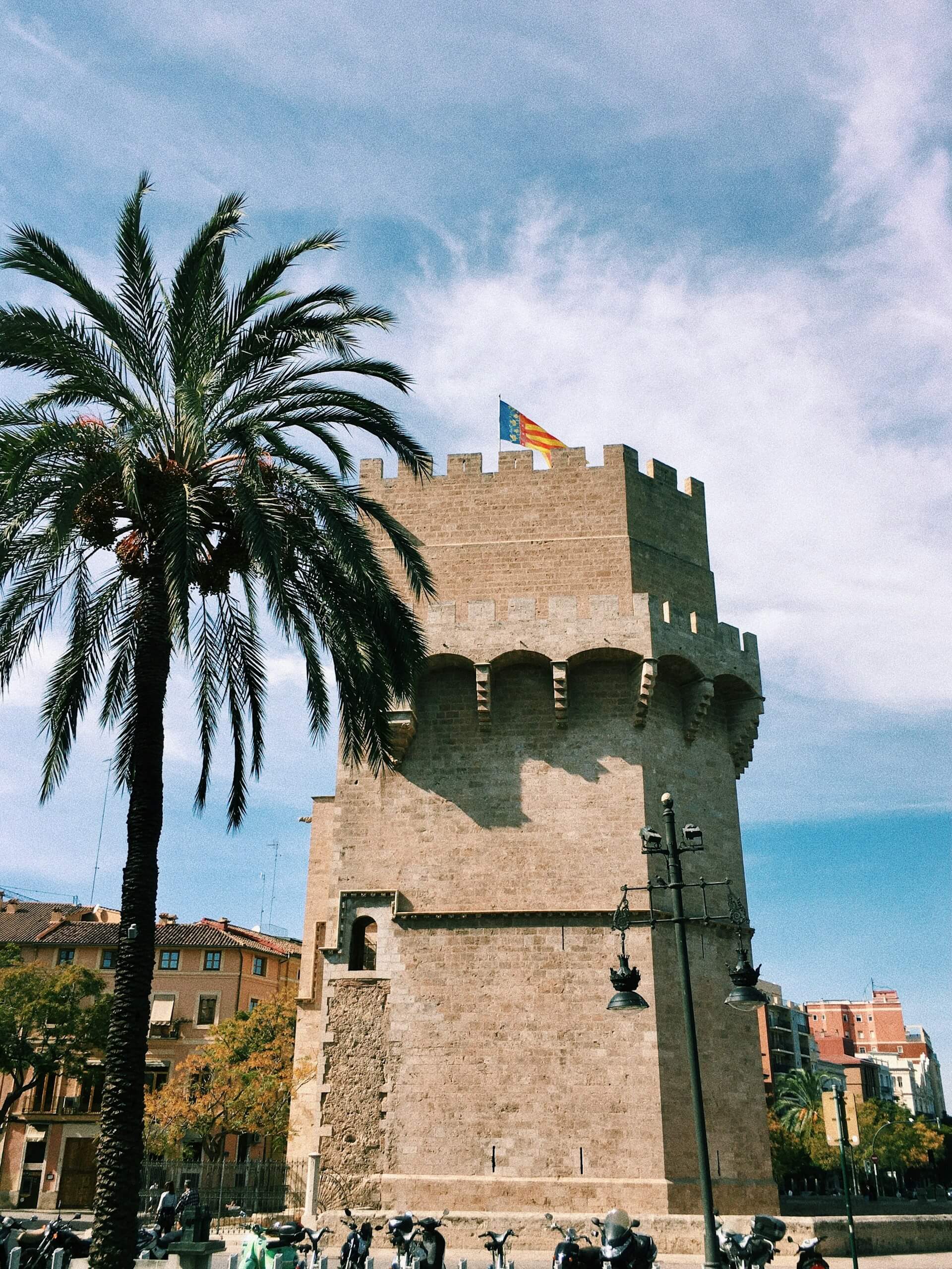 Torres de Serranos y Quart