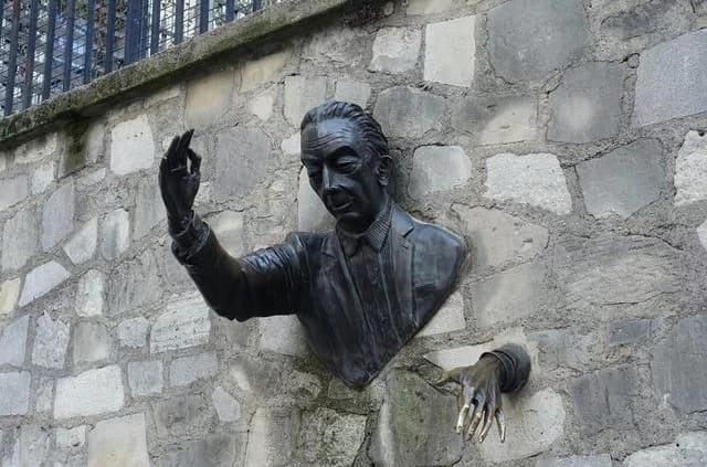 Der Mann, der durch die Mauer geht 